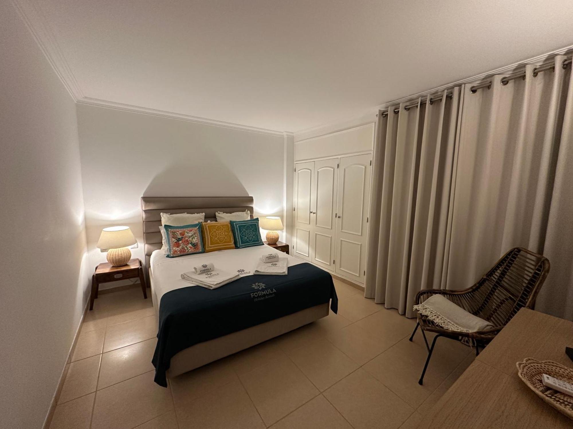 Marina Mar By Fhr Piscina Parking Apartment Quarteira Luaran gambar
